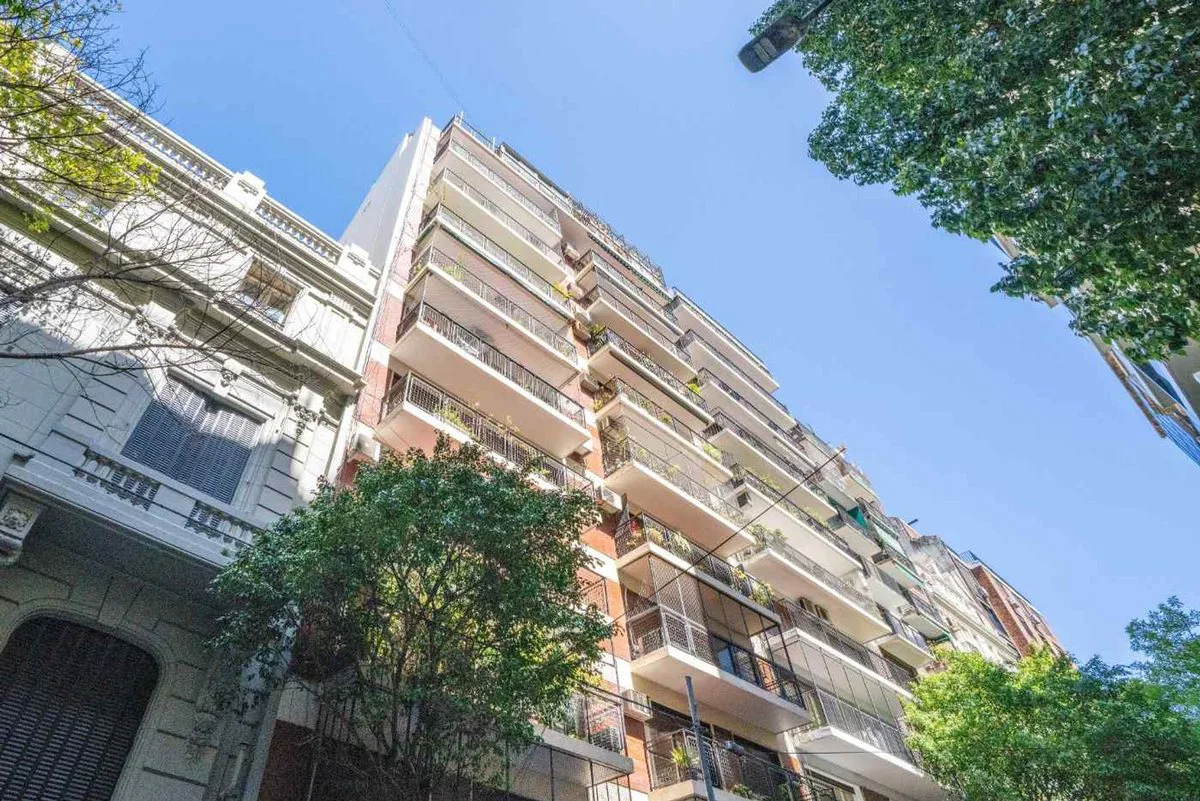 VENTA SEMIPISO RECOLETA BALCON PATIO PERMUTA foto 5