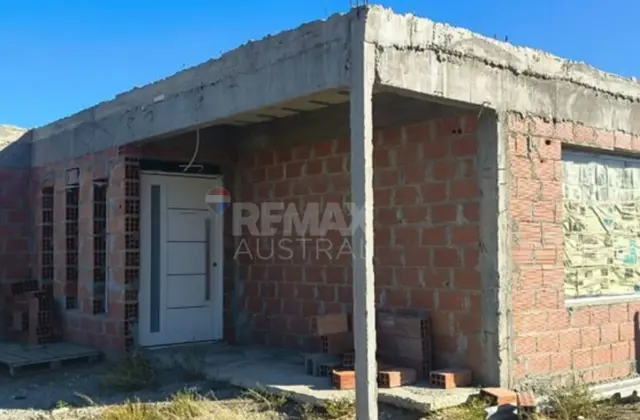 CASA A TERMINAR BELLA VISTA OESTE