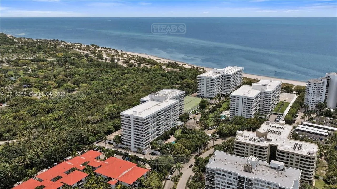 155 Ocean Lane Dr #707 100 foto 4