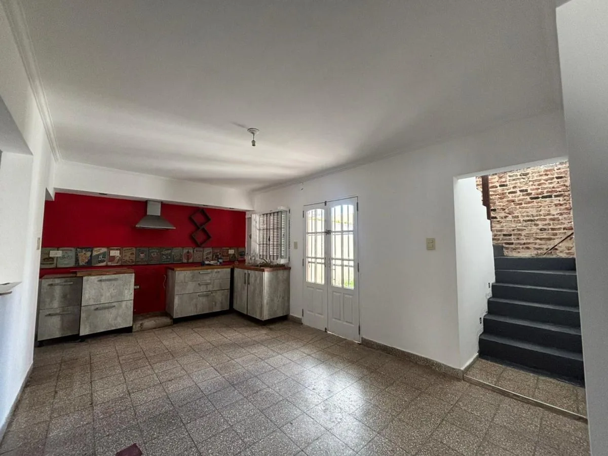 Se VENDE casa de 4 dormitorios en Santo Tome foto 3