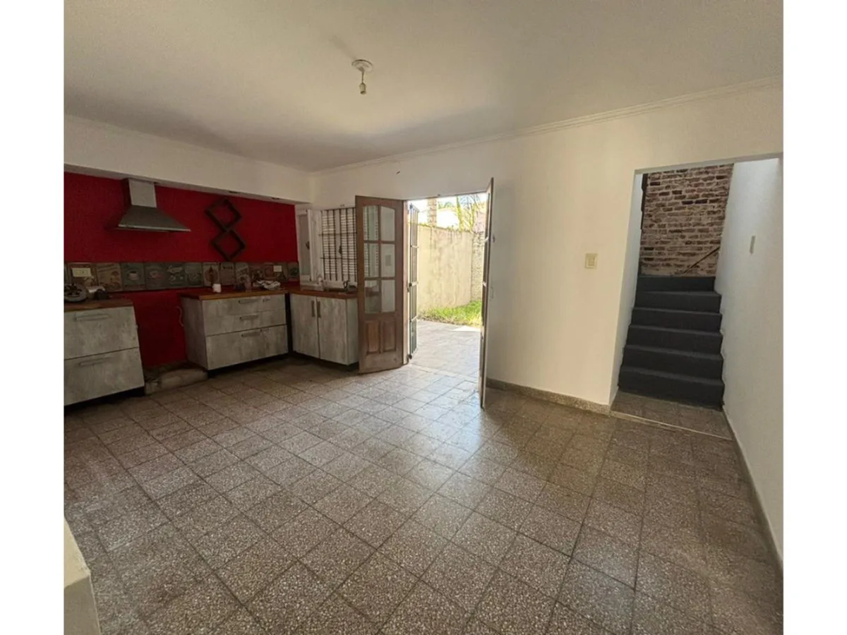 Se VENDE casa de 4 dormitorios en Santo Tome foto 5