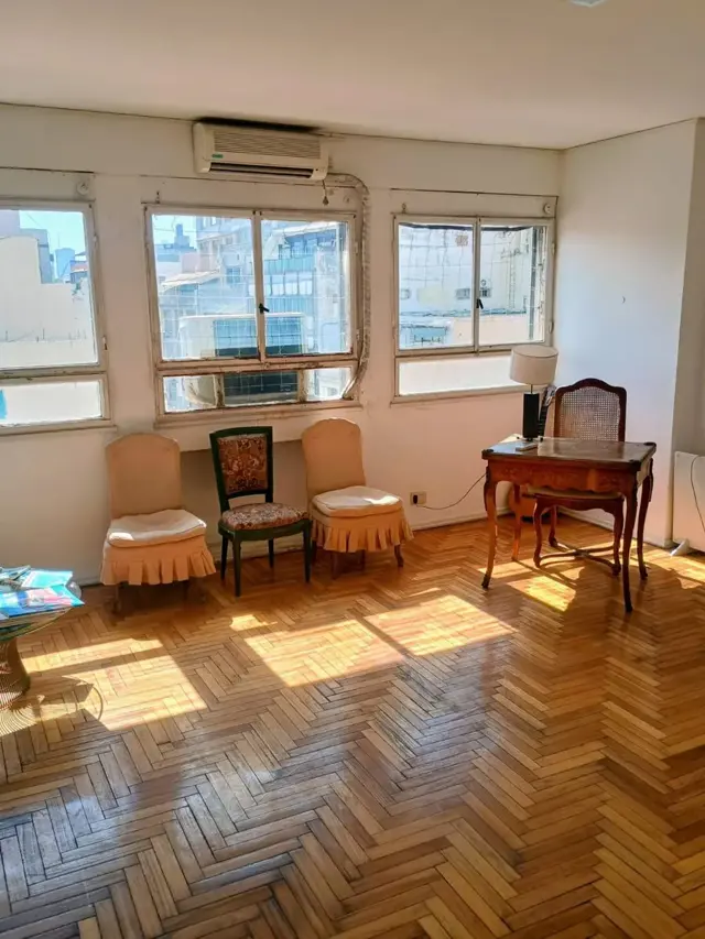 VENTA depto 3 amb Apto Prof, muy luminoso