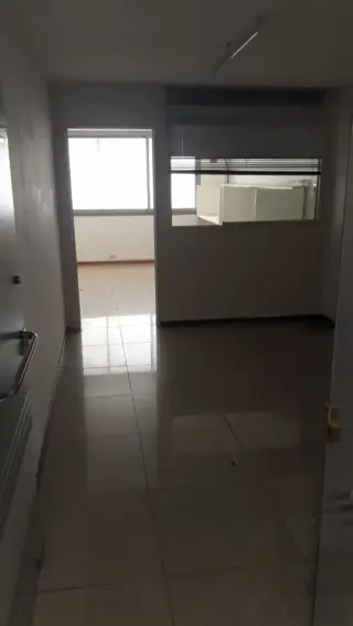 EXCELENTE OFICINA DE 30 MTRS EN MS OFFICE - EDIFICIO INTELIGENTE foto 2