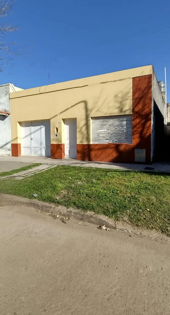 CASA EN VENTA DE 3 DORMITORIOS EN SAN JMO NORTE foto 2