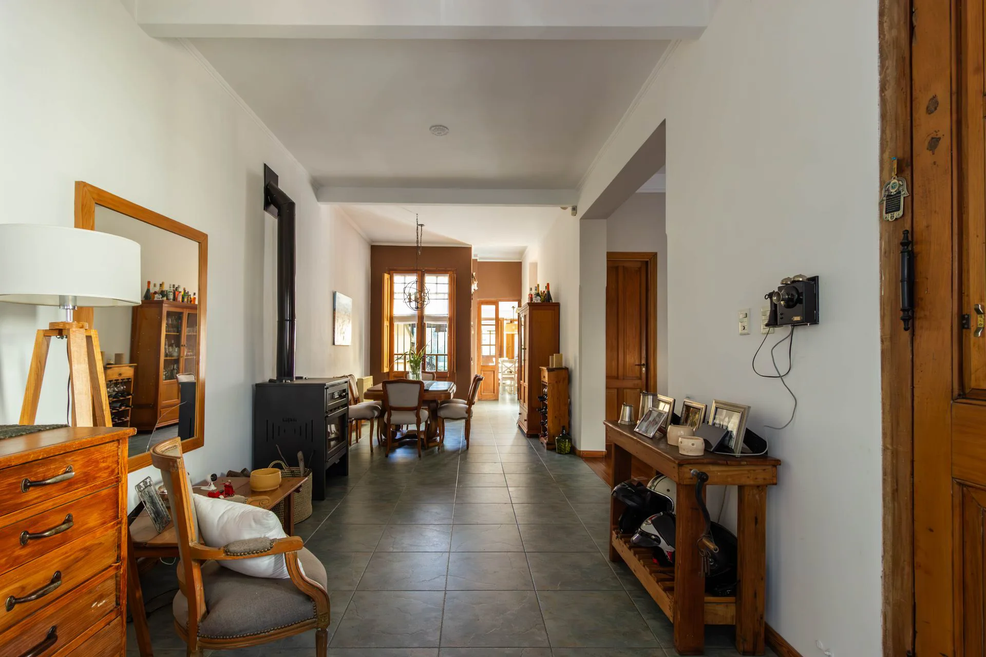 VENTA Casa 400m2 terreno Pileta/Jardín Martínez foto 2
