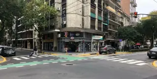 Excelente Local a la Venta en Barrio Norte foto 4