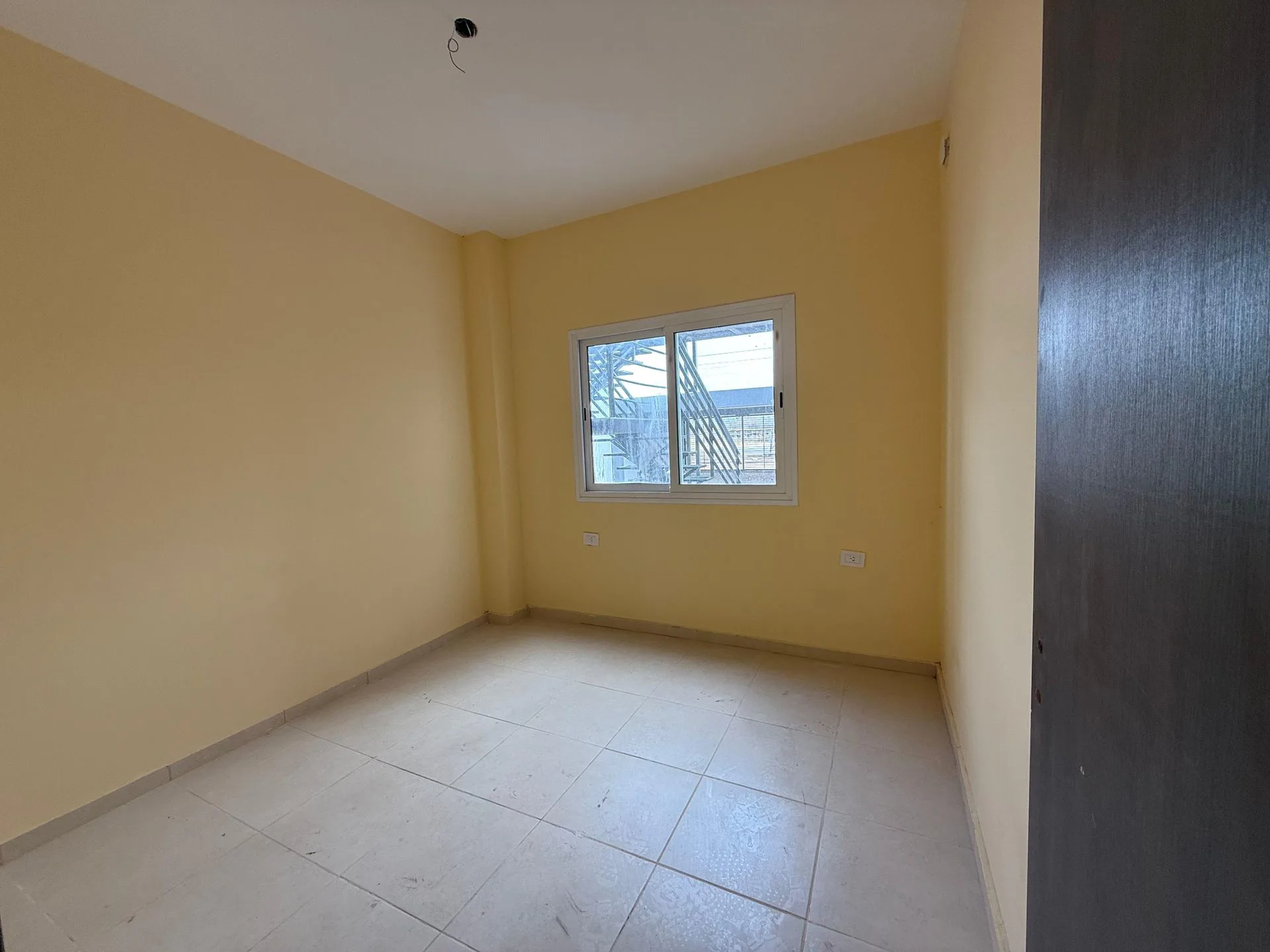 VENTA DPTO EN POZO 2 DORMITORIOS EN PLANTA ALTA foto 2