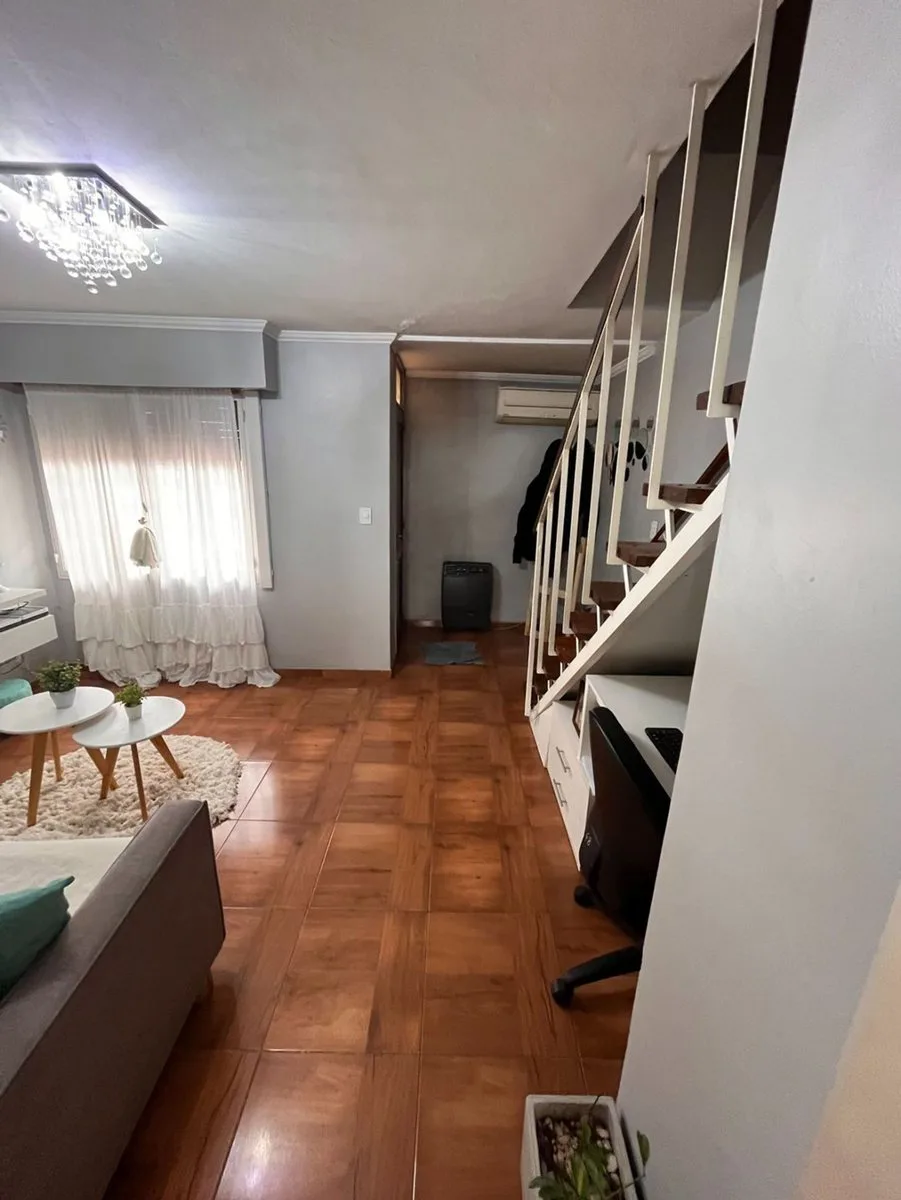 VENTA CASA PH  3 AMB MORON BARRIO LUZ Y FUERZA foto 3
