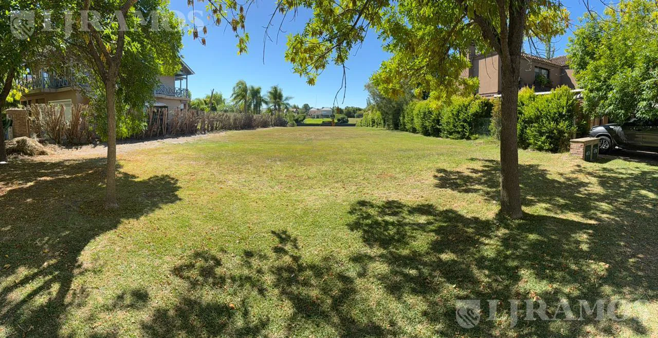 OPORTUNIDAD. LOTE DE 1058 M2 AL RIO. ORIENTACION NORTE. YA ESCRITURADO. foto 5