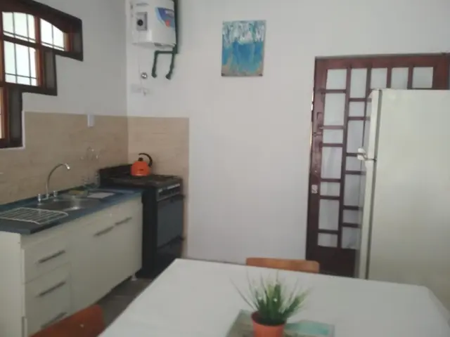 DEPARTAMENTO CENTRICO PARA 4 PERSONAS. PATIO. COCHERA