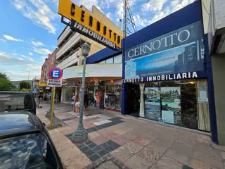 PROPIEDAD CÉNTRICA EN VENTA EN VILLA CARLOS PAZ, PARA EDIFICARDEPARTAMENTOS Y LOCALES, OPORTUNIDAD foto 2