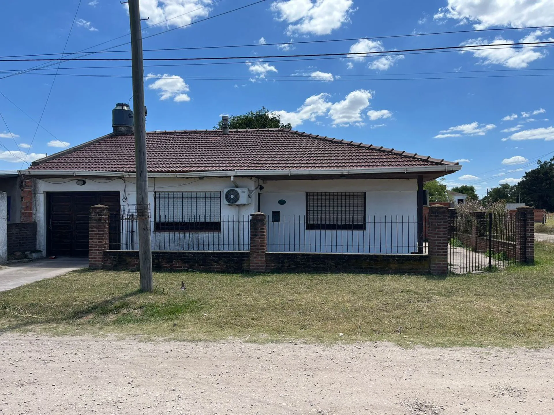 Venta casa 3 ambientes Miramar foto 3