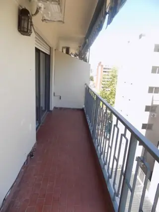 Lum.TRES Ambientes con balcon corrido foto 1