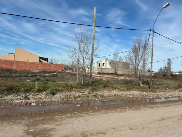 VENTA LOTE EN ESQUINA ZONA PECINI