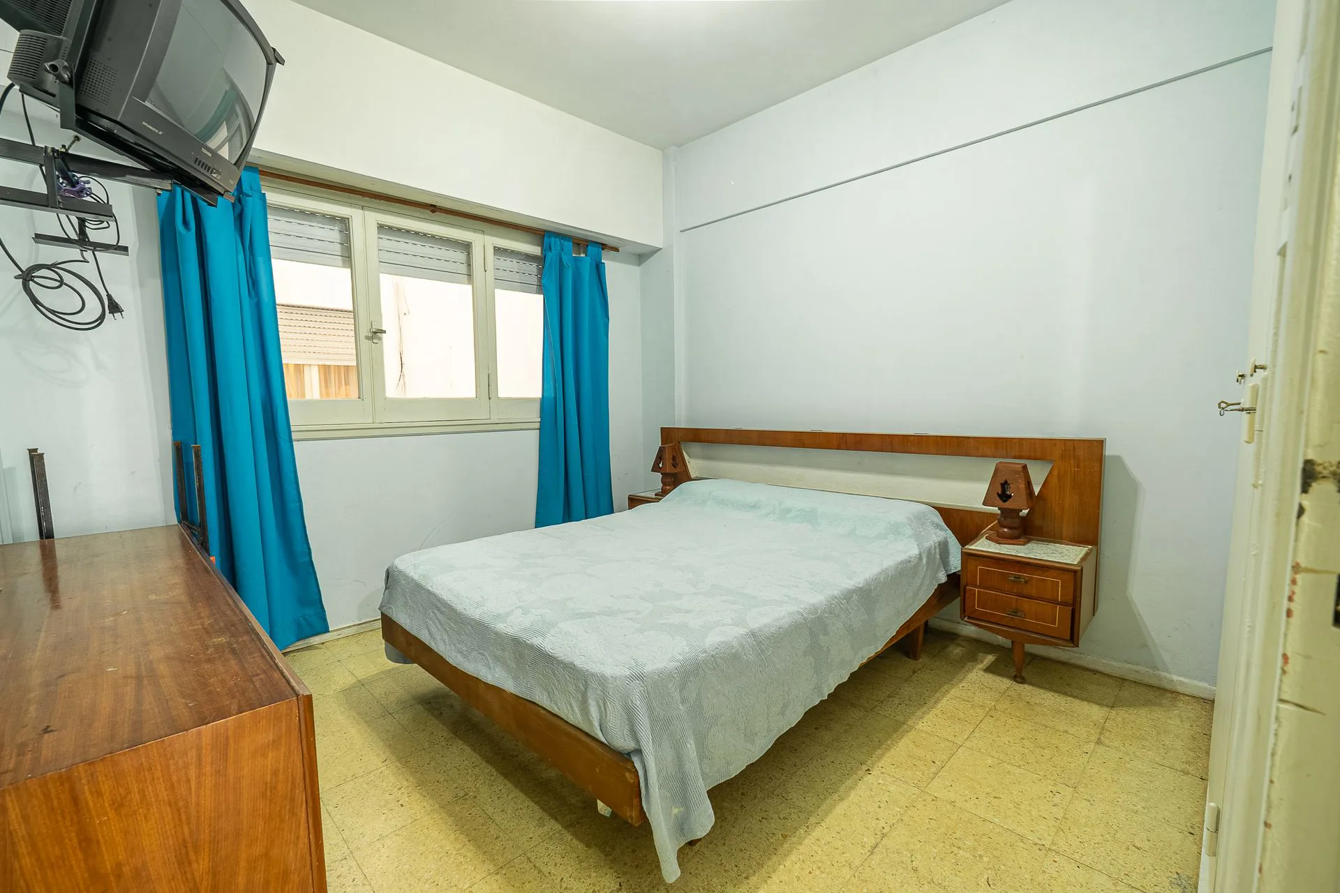 VENTA DEPARTAMENTO 2 AMBIENTES CON DEP. CENTRO foto 5