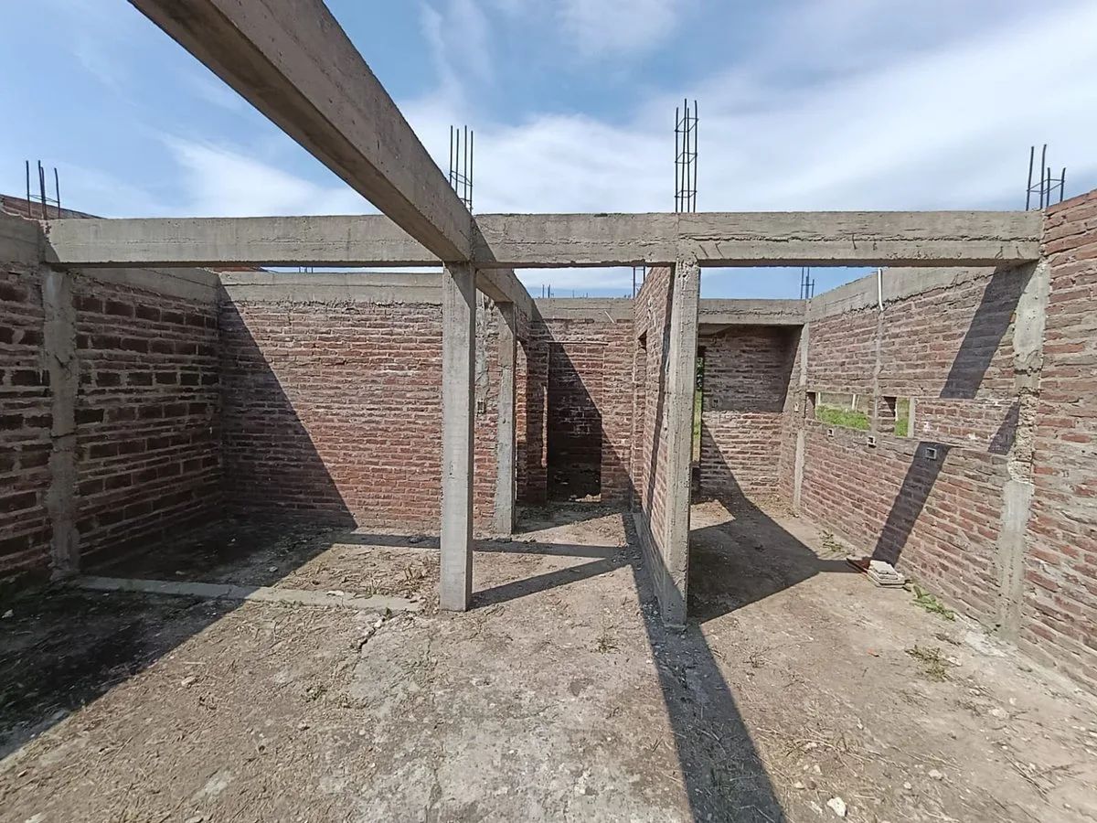 Casa en construcción en lote de 300m. San Benito foto 2