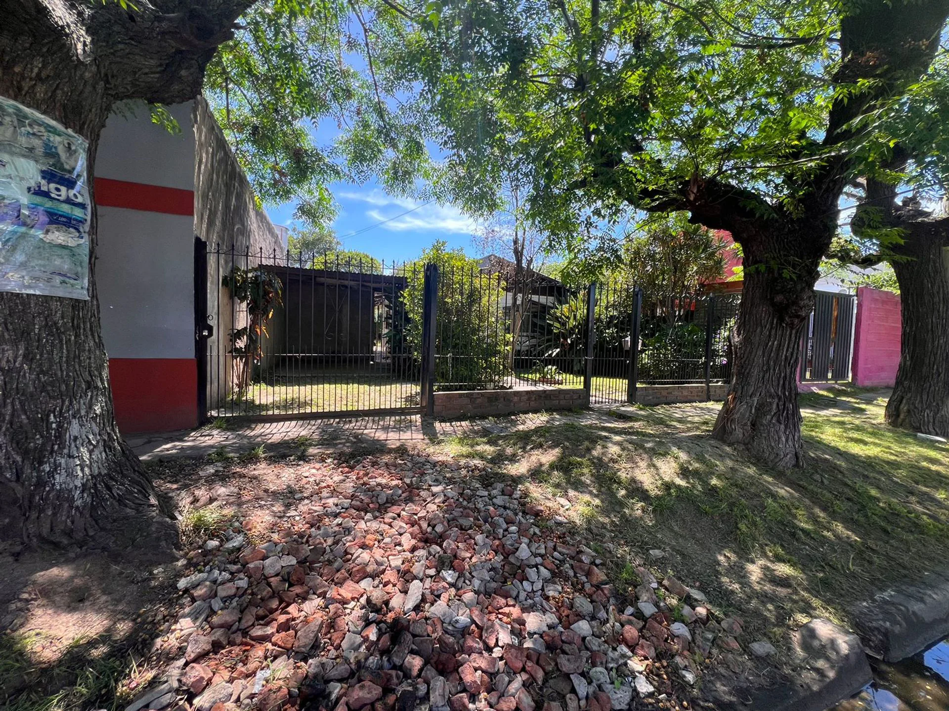 VENTA CASA  PROPIEDAD A DEMOLER foto 3