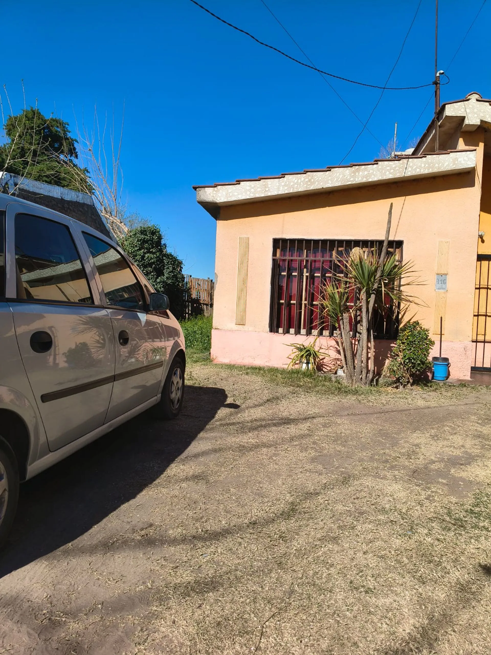 Venta de Casa con Salón Comercial | Rivadavia foto 4