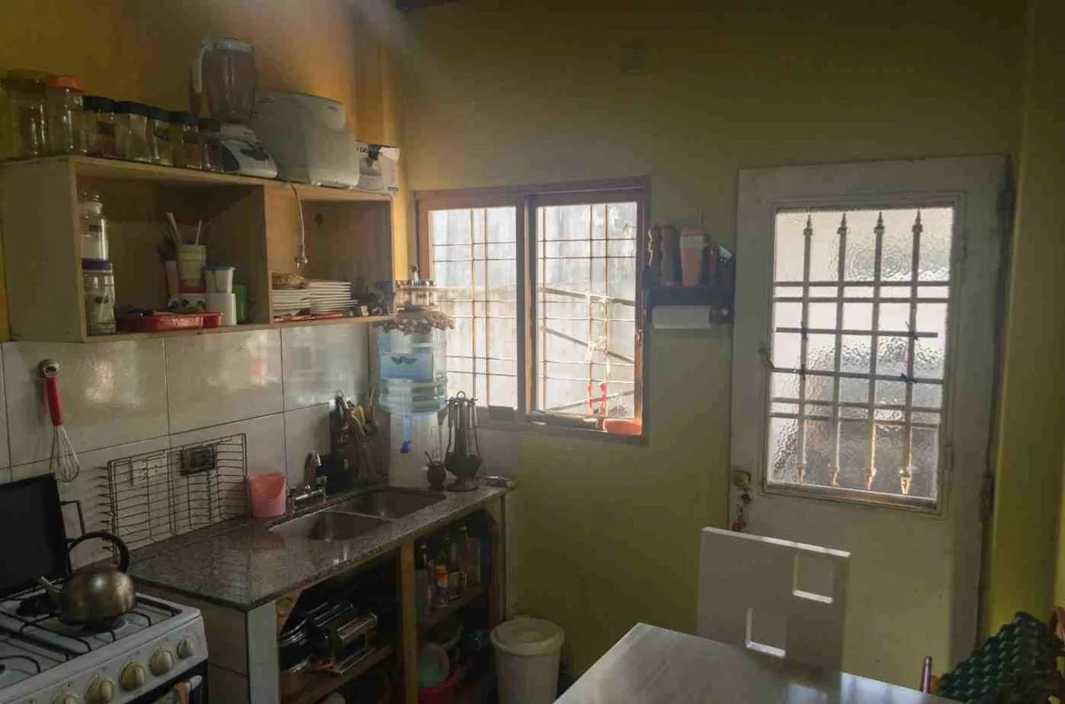 OPORTUNIDAD! 2 propiedades, mismo lote. foto 3