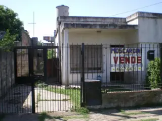 Casa americana - San Miguel - NO ES APTA CREDITO foto 2