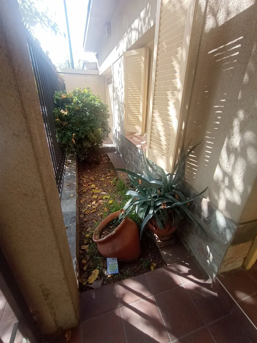 Vende casa calle Cobos Dorrego 3 hab cochera patio foto 4