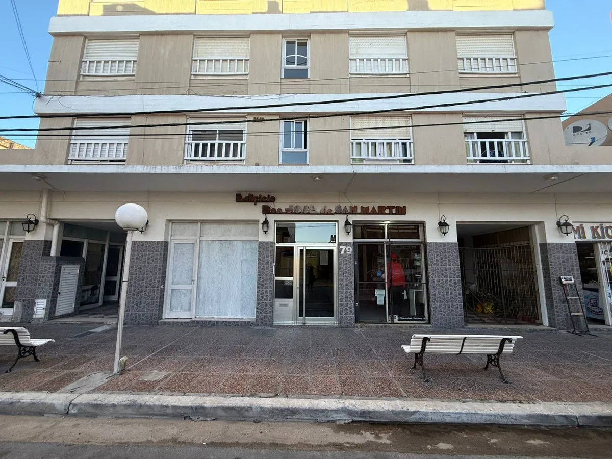Venta  departamento 3 ambientes vista al mar foto 4