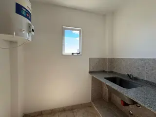 DEPARTAMENTO DE 2 AMBIENTES EN ALQUILER foto 4