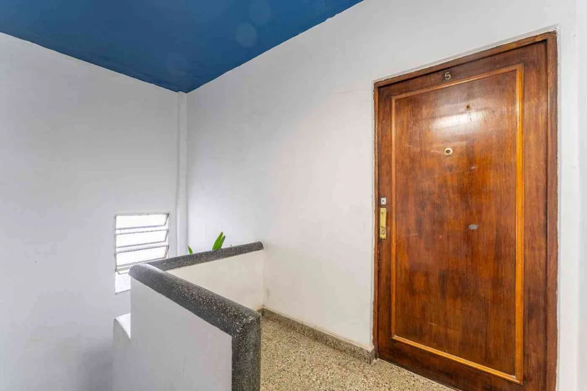 VENTA PH 2 AMB. SAN TELMO SIN EXPENSAS! foto 3