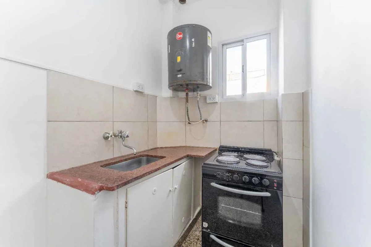VENTA PH 2 AMB. SAN TELMO SIN EXPENSAS! foto 5