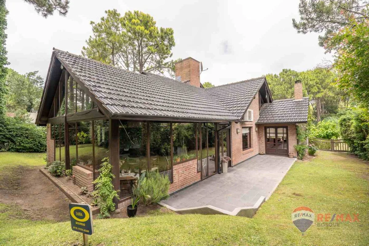Casa en Venta Pinamar de 6 Ambientes foto 3