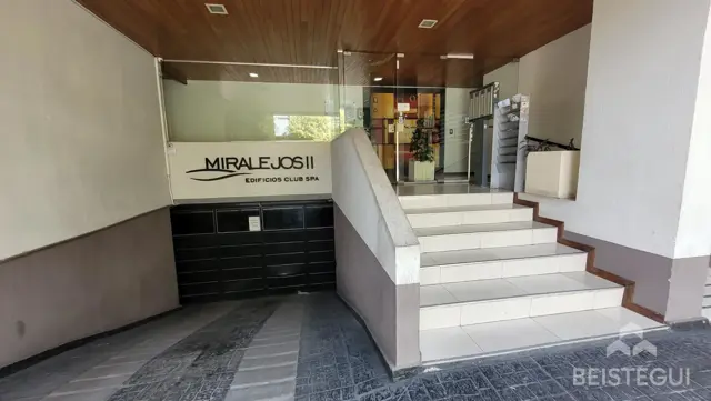 Cochera céntrica, en edificio Miralejos 2