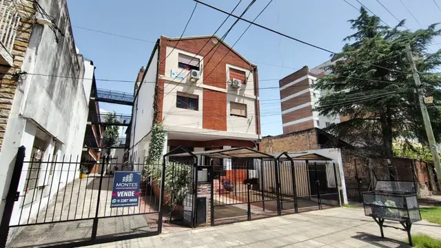 Departamento 3 ambientes/ tipo duplex - Alquiler