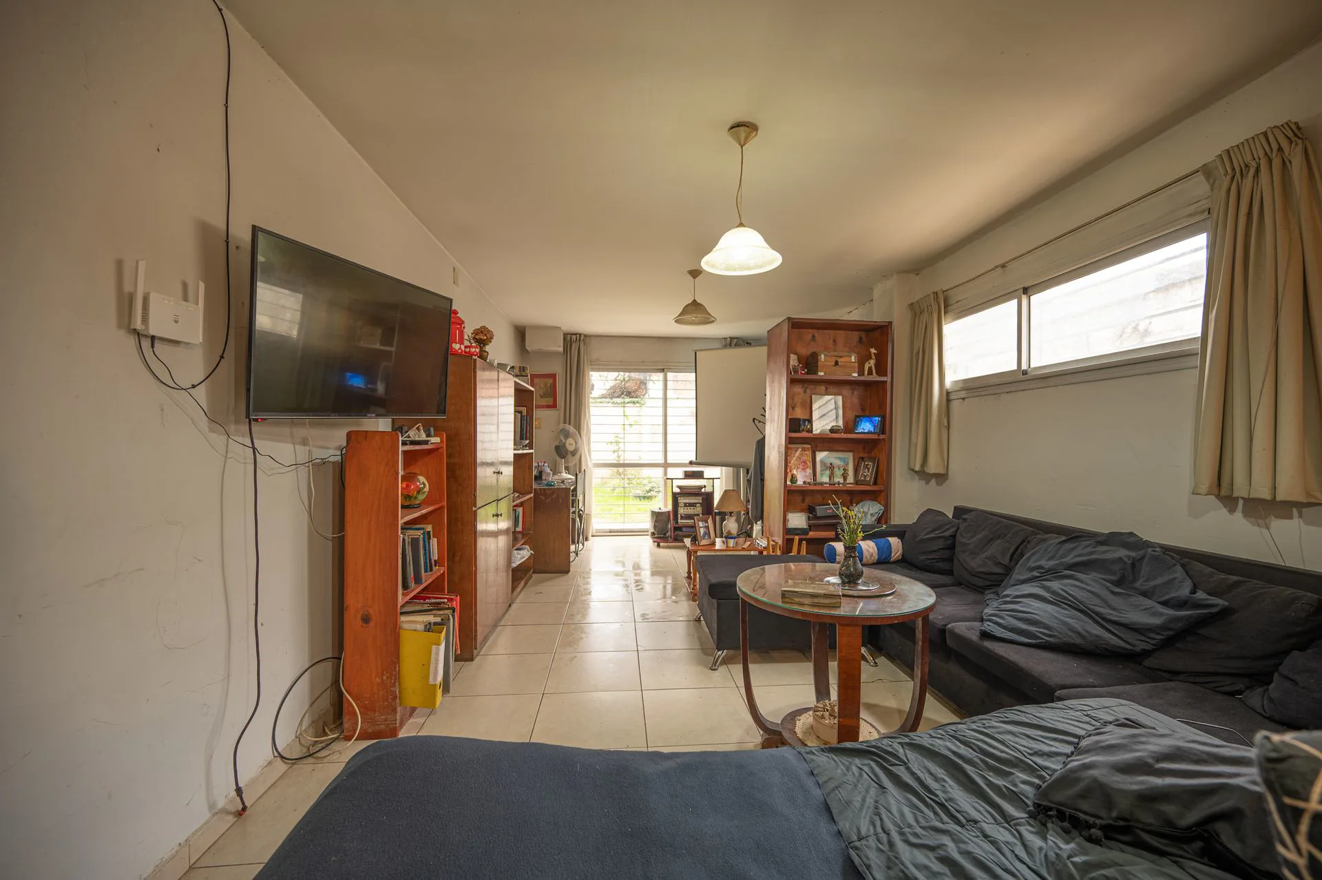 Amplio dpto PB con patio 2 dorm Alto Alberdi foto 4