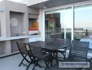 VENDO MONOAMBIENTE FRENTE AL MAR! foto 5