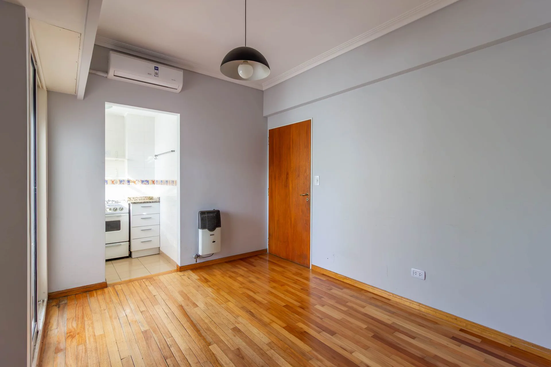 Departamento 2 amb venta Villa Ortuzar con balcón foto 3
