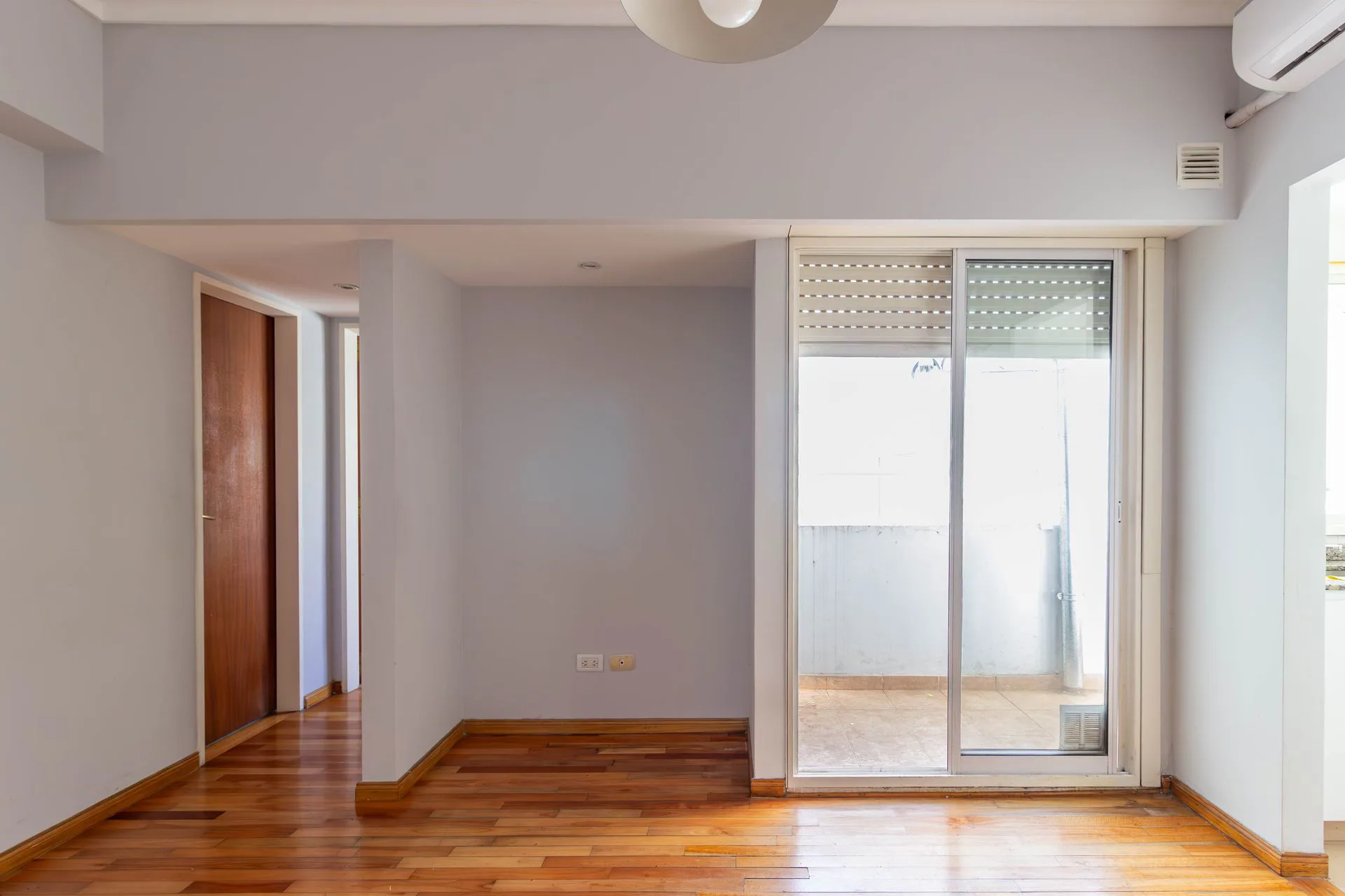 Departamento 2 amb venta Villa Ortuzar con balcón foto 4