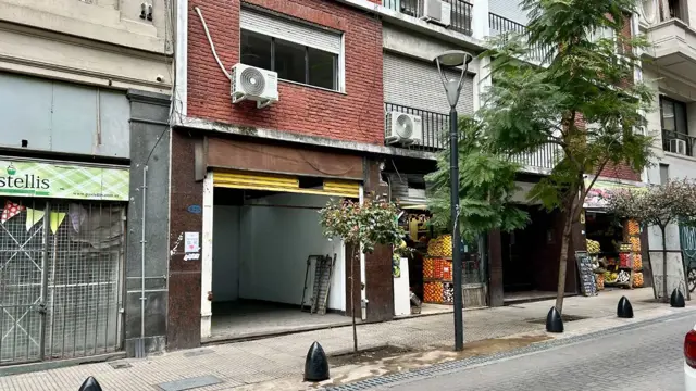 VENTA LOCAL COMERCIAL A LA CALLE MAIPU MICROCENTRO