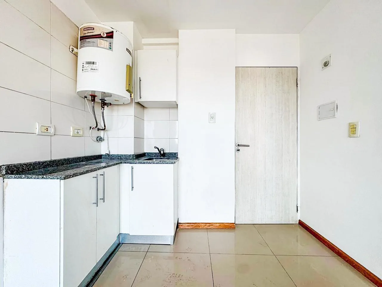 Departamento de 1 dormitorio en venta - Av. Francia 1500, Nuestra Señora de Lourdes foto 4
