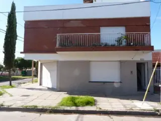 Casa en Venta en Haedo, Morón, Buenos Aires foto 1