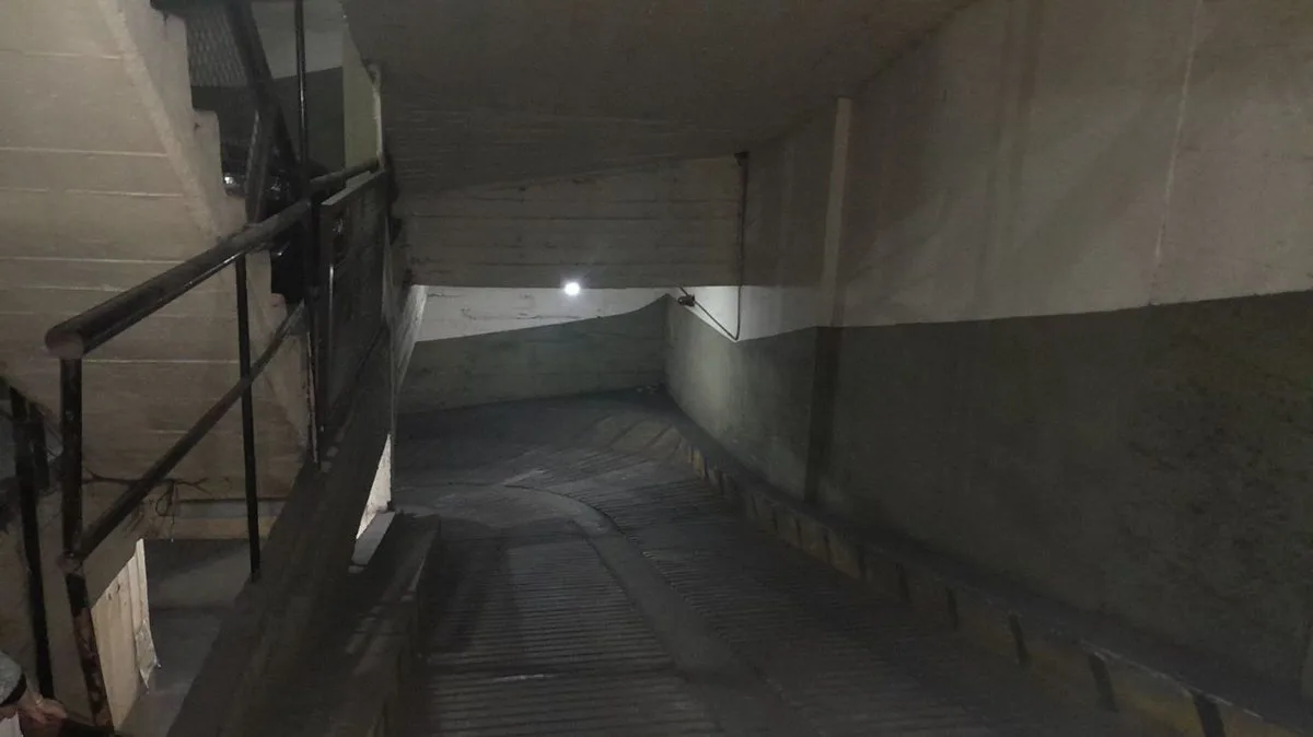 Cochera BoxFija Cubierta en Venta - 13 m² - Abasto foto 2