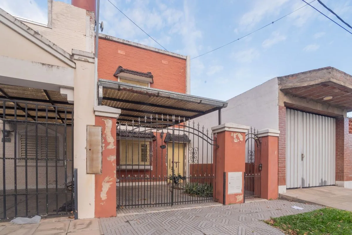 Venta Duplex con cochera 2 dormi y patio Santa Fe foto 2