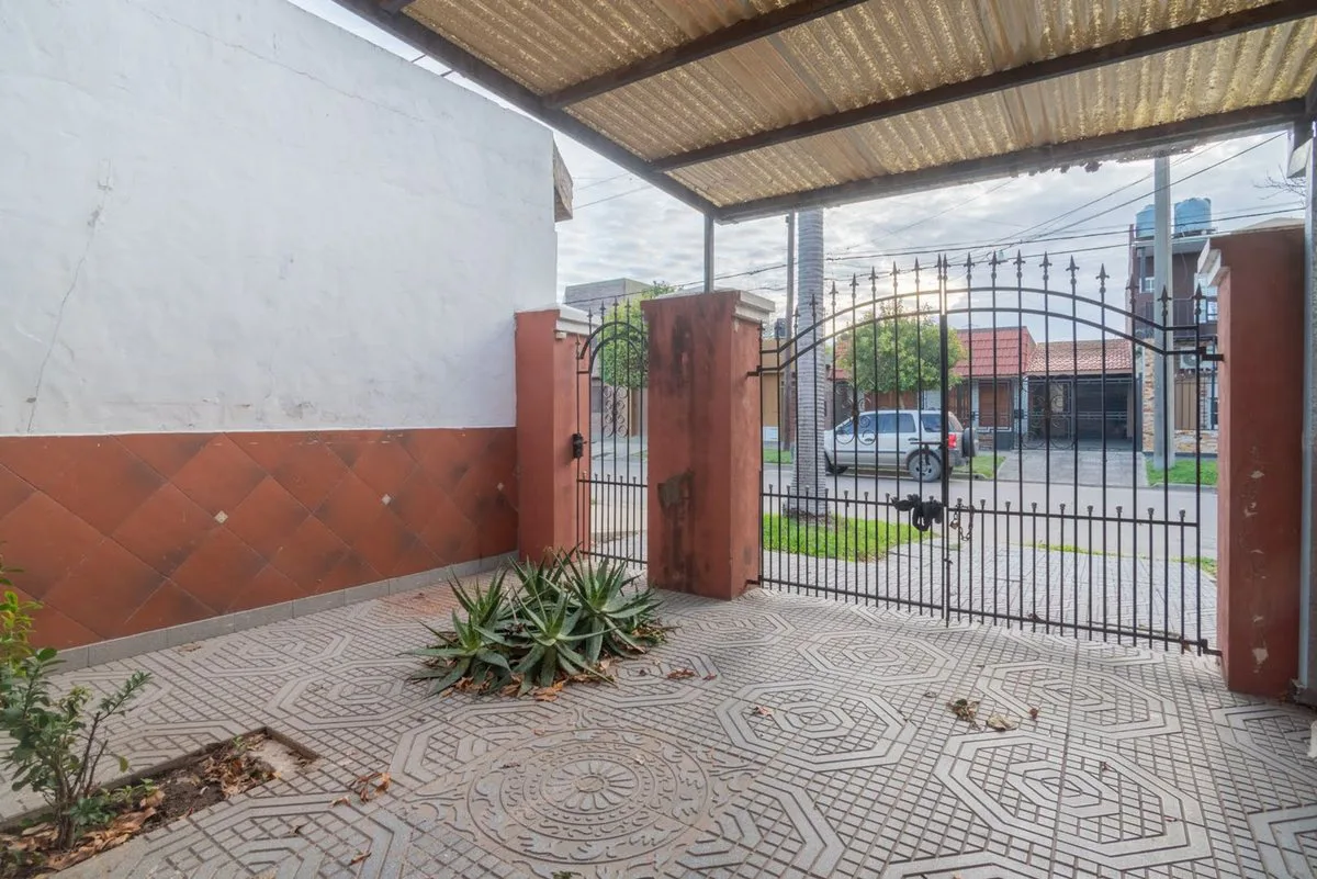 Venta Duplex con cochera 2 dormi y patio Santa Fe foto 5
