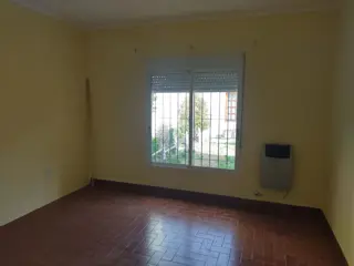 Casa mas dto  en venta cerca del Hospital en Bahia Blanca foto 4