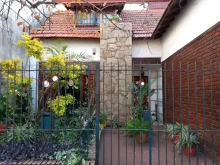Casa en venta en Banfield foto 4