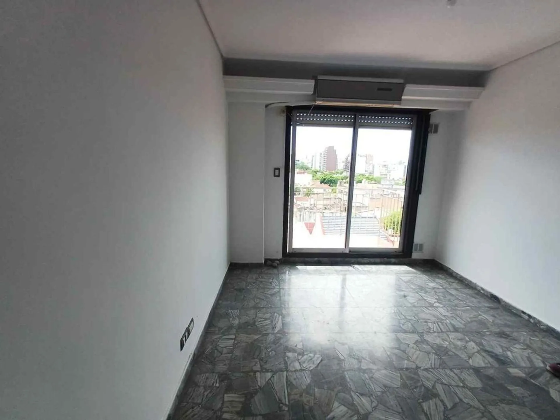 VENTA DEPTO 4 AMBIENTES C/BALCON  BOEDO A/CREDIT0 foto 3
