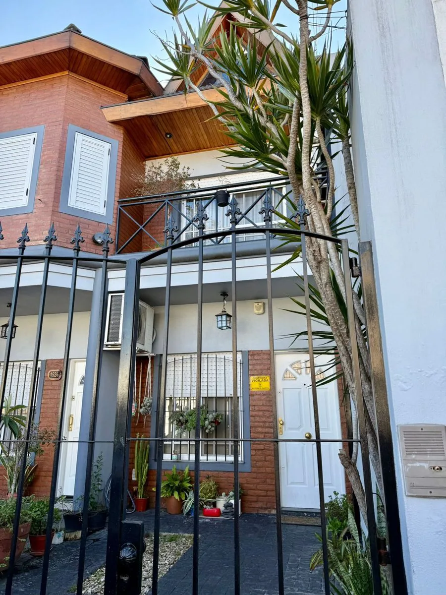 NUEVO VALOR RAMOS MEJIA VTA TRIPLEX 3-4 AMB CATEG foto 2