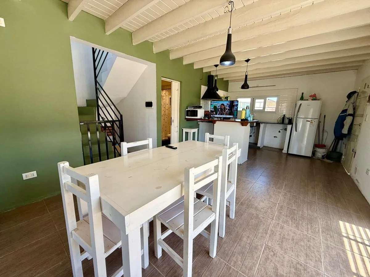 CASA EN VENTA EN VILLA GESELL, GAS NATURAL foto 5