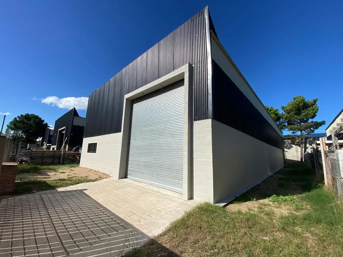 VENTA GALPON ZONA COMERCIAL/INDUSTRIAL OSTENDE