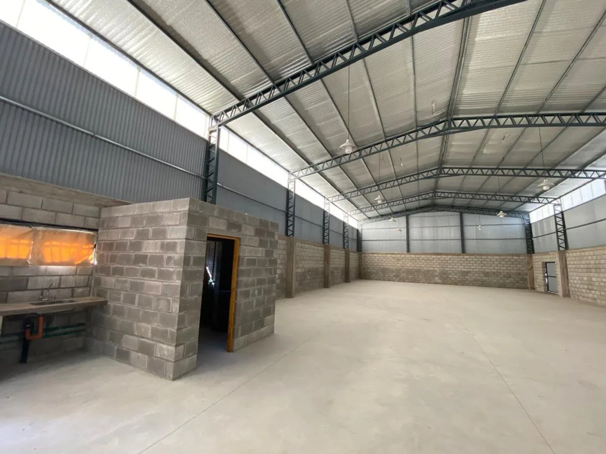 VENTA GALPON ZONA COMERCIAL/INDUSTRIAL OSTENDE foto 4