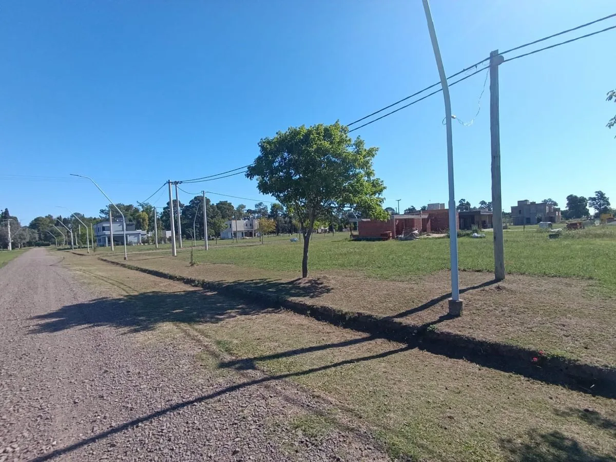 Lote en esquina en Country Los Molinos foto 5